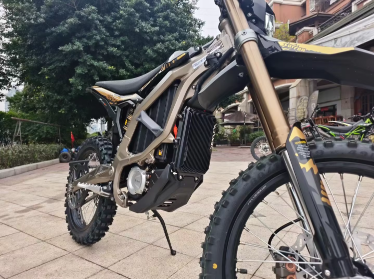 Surron Ultra Bee  2025 Electric Dirt Bike (PRE ORDER)